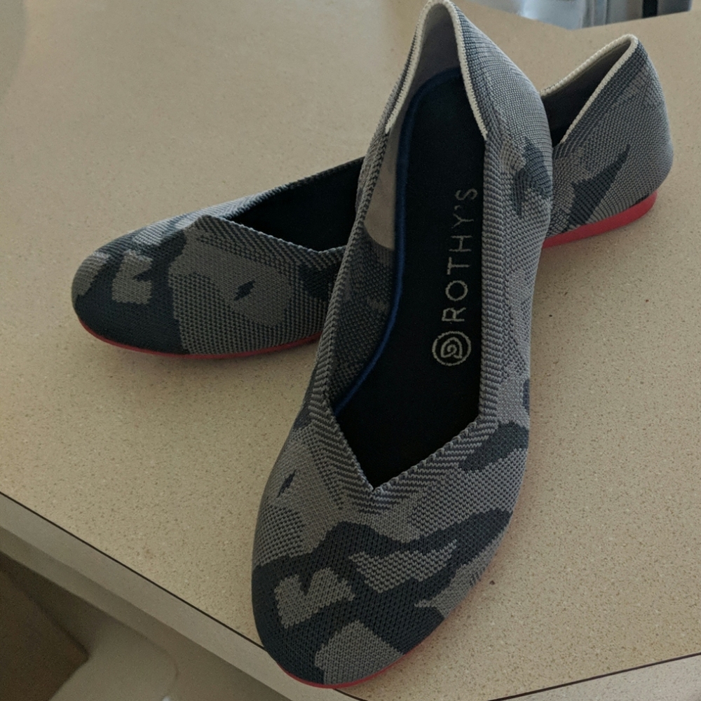 Rothy's Grey Camo Red Sole Ret. 9.5